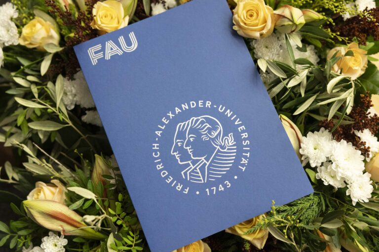 Graduation ceremony at FAU WiSo: 9 December 2025